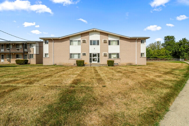 Building Photo - 700 Harrison Blvd