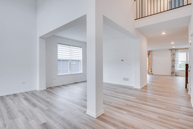 Photo - 205 Tinana St