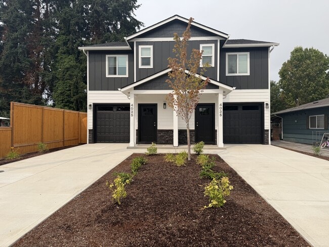 Photo - 4035 Filbert Ave NE