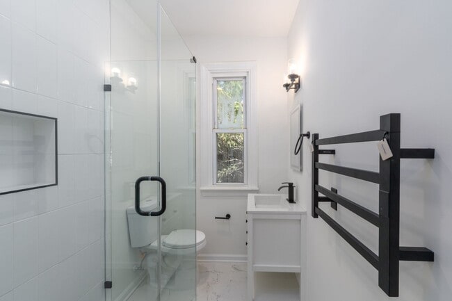 Photo - Newly Remodeled 1-Bedroom, 1-Bathroom Near Johns Hopkins University Unit B3