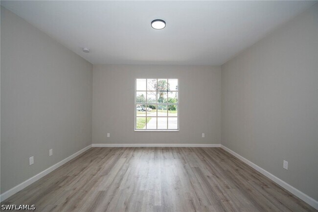 Photo - 3016 Wallace Ave S