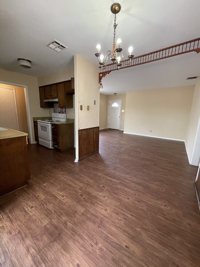 Photo - 247 Fennel Dr