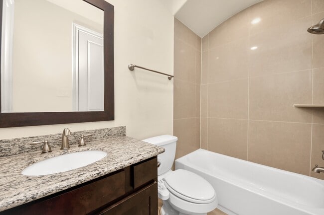 Photo - 210 E 28th St