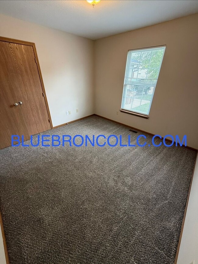 Photo - 609 W Pine St
