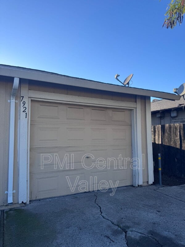 Photo - 7921 Montgomery Ave