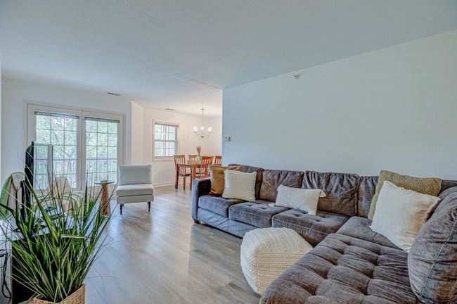 Photo - 100 Northridge Dr Unit 9