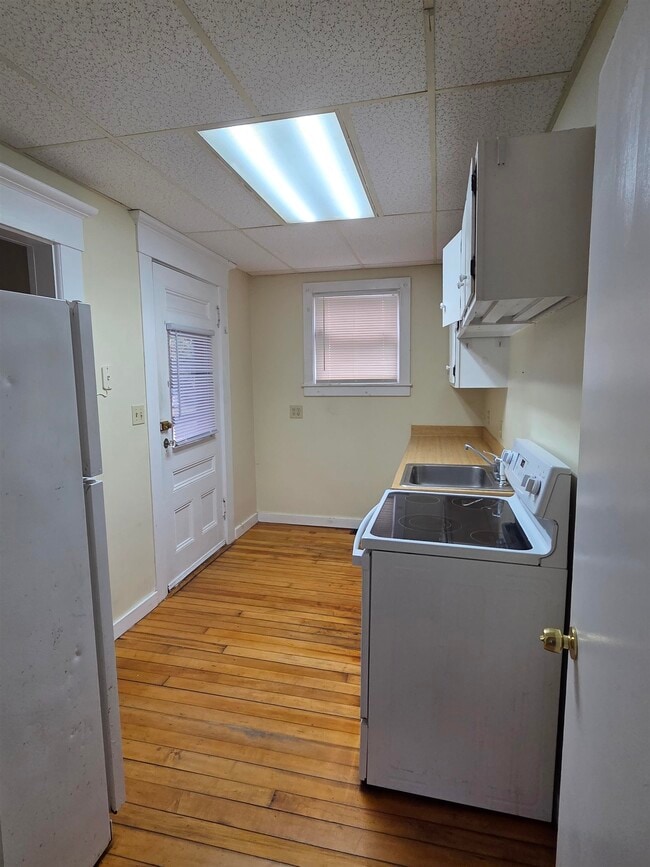 106 W Main St Unit 1
