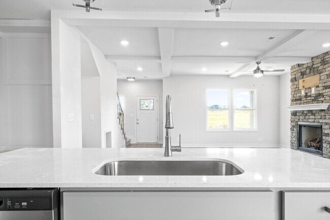 1026 Cherry Acrs Dr