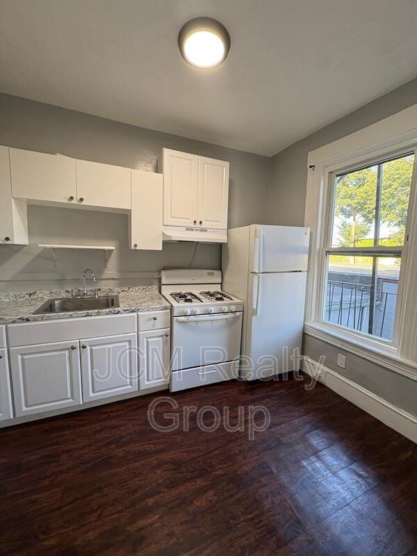 Building Photo - 64 Hollis St Unit 6 / 2nd Floor Rental