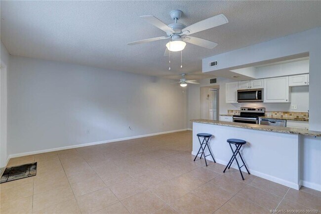 Photo - 2600 S Kanner Hwy Unit U3