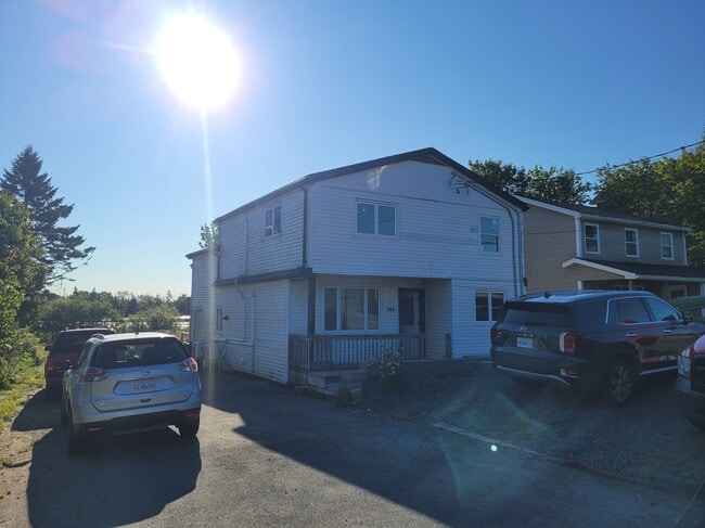 Building Photo - 746 Old Sambro Rd