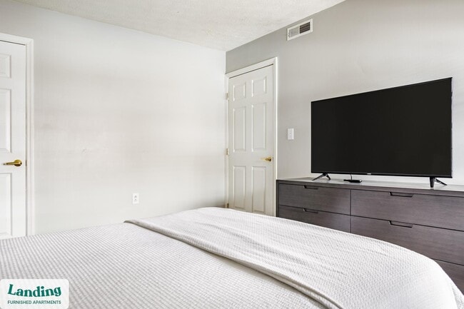 Photo - 115 W Monument Ave Unidad 236