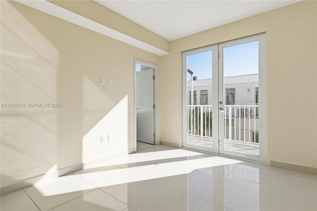 Photo - 13724 SW 259th St