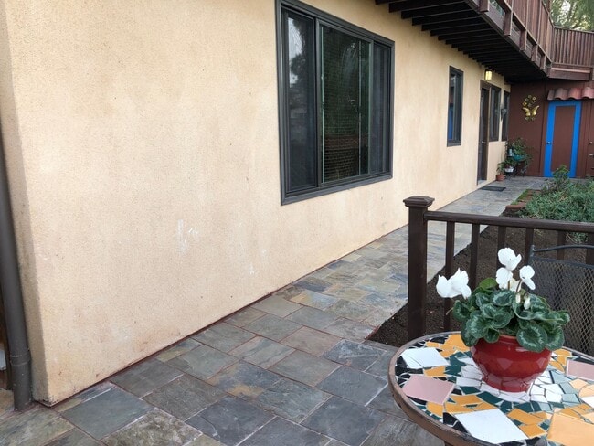 Photo - 2049 Jaybrook Dr Unidad 2