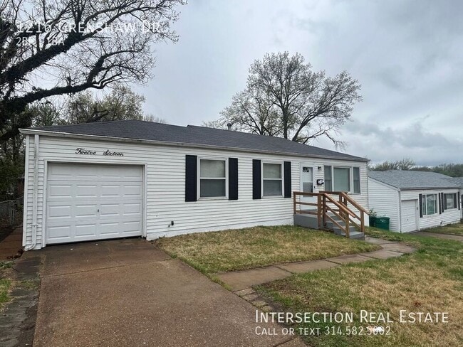 Photo - 1216 Grenshaw Dr