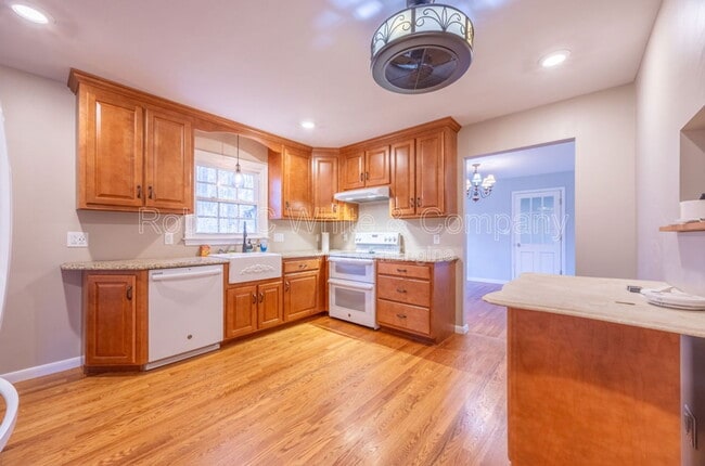 Photo - 43 Evergreen Rd