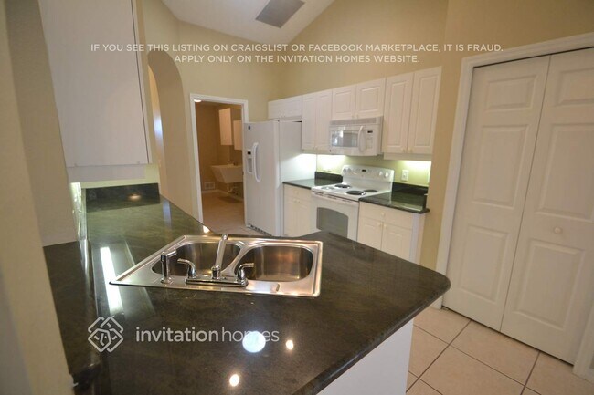 Photo - 13203 Biscayne Dr