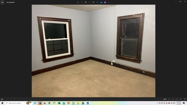 Photo - 425 W 4th St