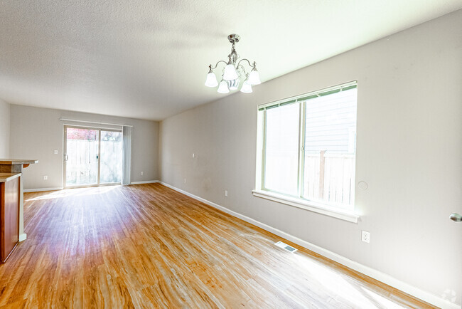 Building Photo - 4032 Aden Pl NE Rental