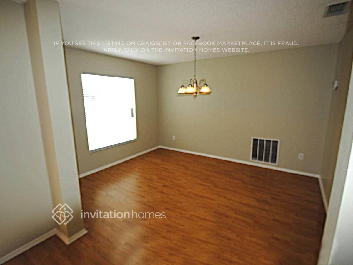 Photo - 142 Lake Catherine Cir