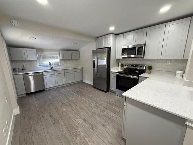 Photo - 721 Magnolia St