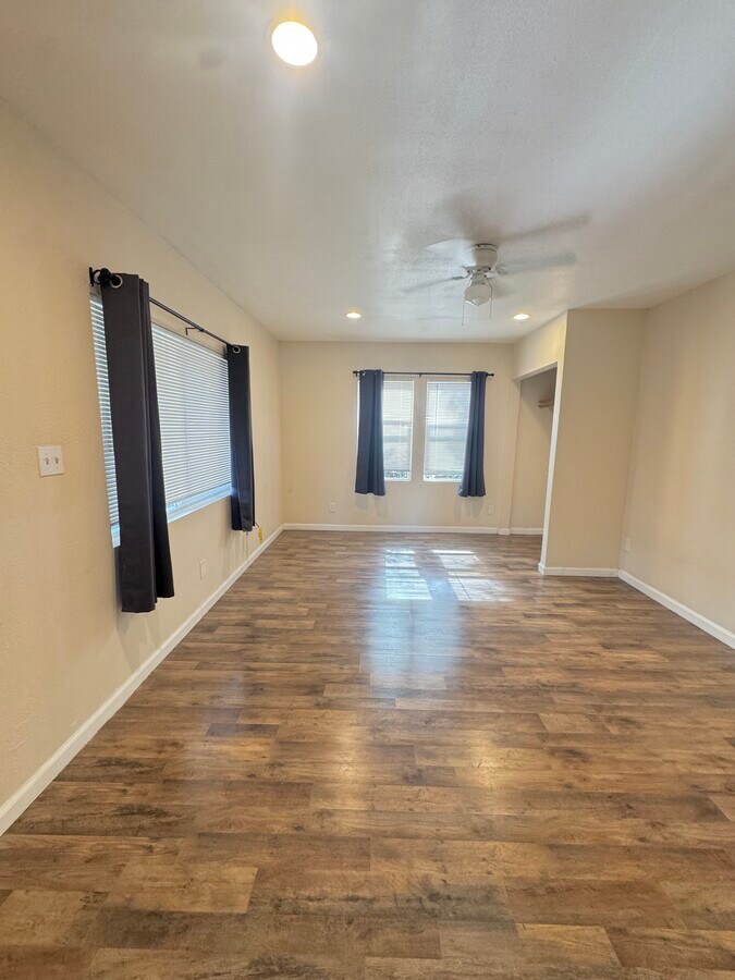 Photo - 611 Sheridan St Unit TOP