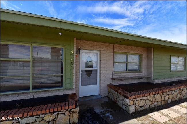 Photo - 9143 Matterhorn Dr