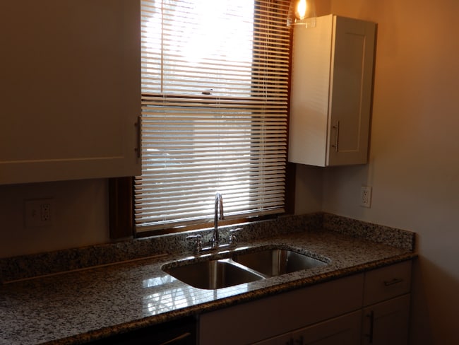 Photo - 143 S Euclid Ave Unit 1