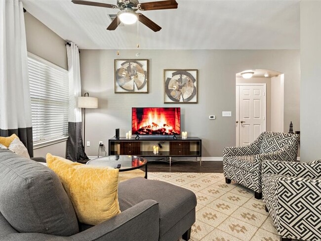 Creed Canyon Apartments