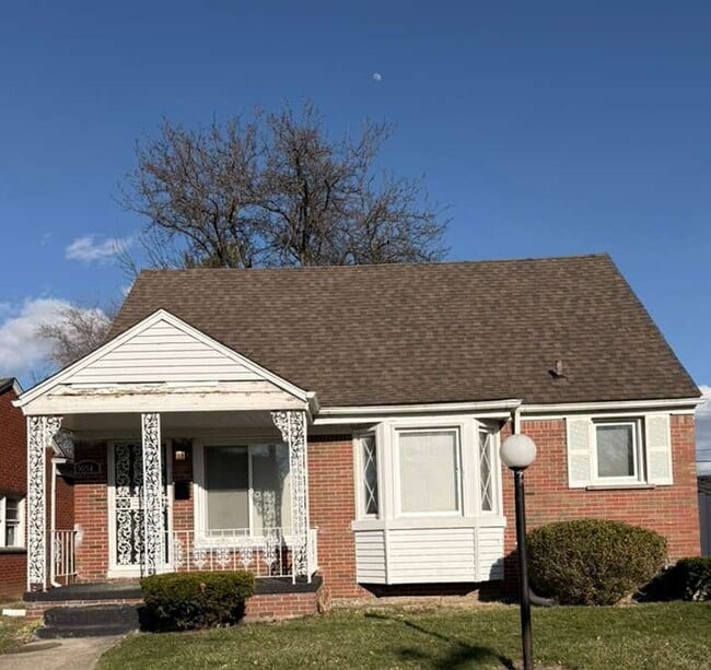 Building Photo - 9054 Grandville Ave