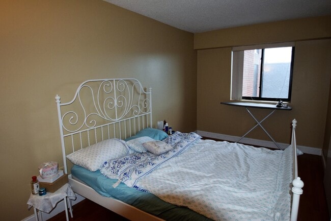 Photo - 15 N Beacon St Unit 611