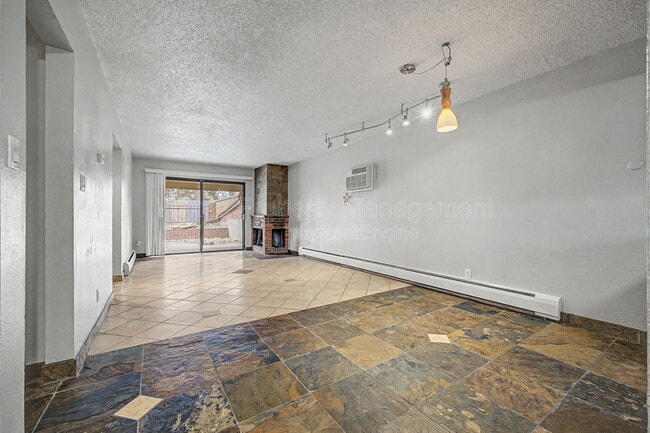 Photo - 1021 Carr St Unit 10