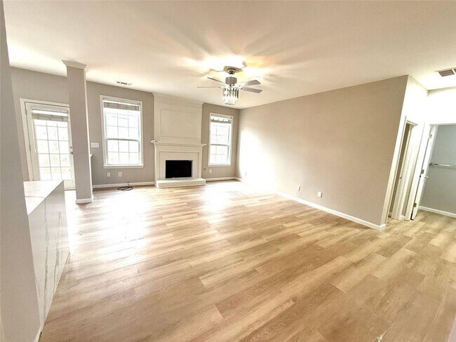 Photo - 1505 Wedgefield Ct