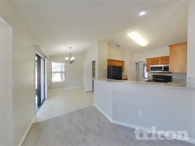 Photo - 1487 Rose Hill Dr E