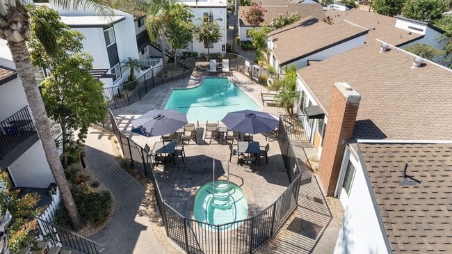 Twin Pines Apartments