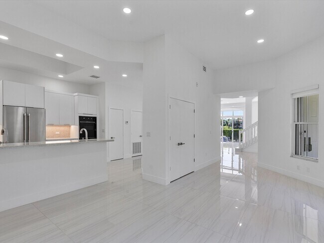 Photo - 21301 NE 38th Ave