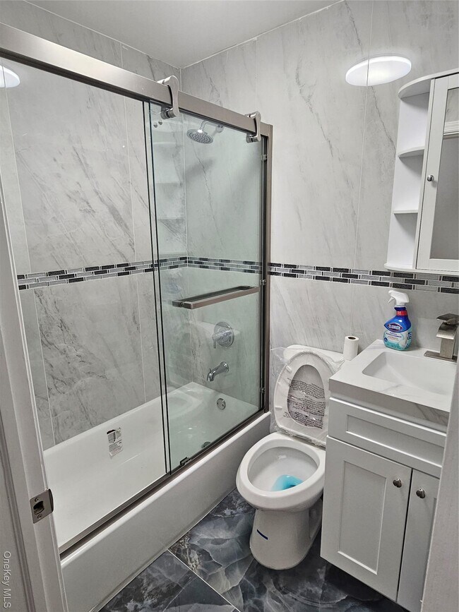 Photo - 78-32 87th Ave