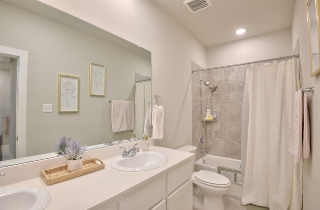 Photo - 7215 Clearwater Cv Dr