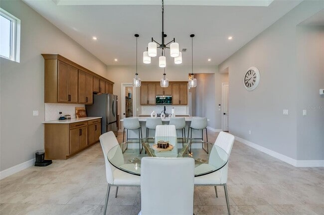 Photo - 887 Lk Hl Wy