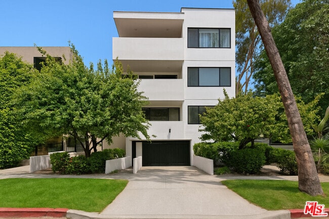 Building Photo - 214 N Crescent Dr Rental