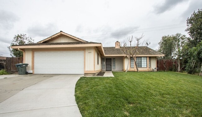 Building Photo - Coming Soon!! Cozy 3-Bedroom, 2-Bath Home in Modesto