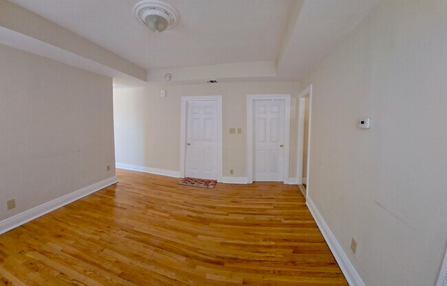 Photo - 817-819 Avenue C Unit 2R