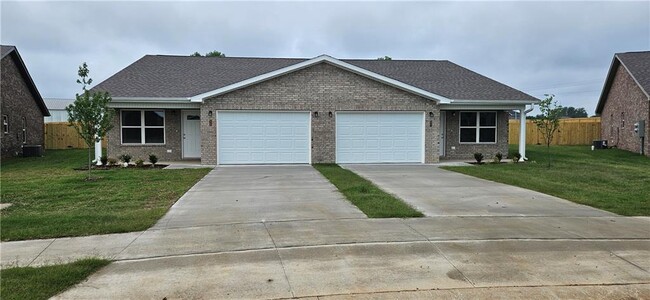 Building Photo - 627 NW 68th Ave Rental
