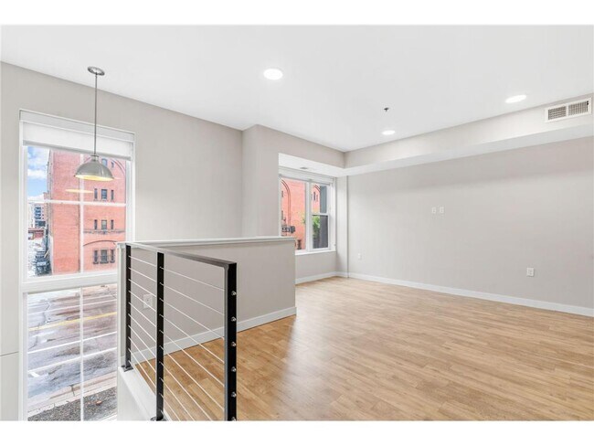 Photo - 120 Hennepin Ave