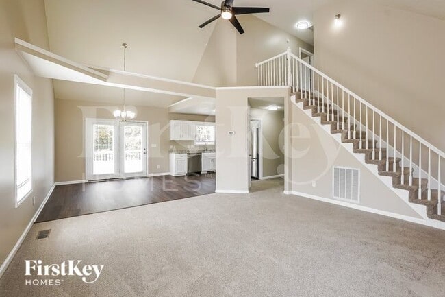 3508 Clover Hill Dr