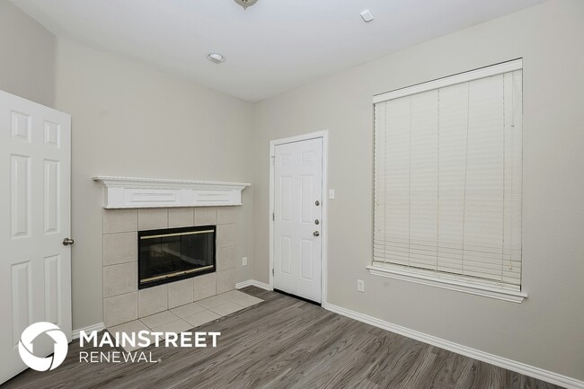 Photo - 11749 Ficus Dr