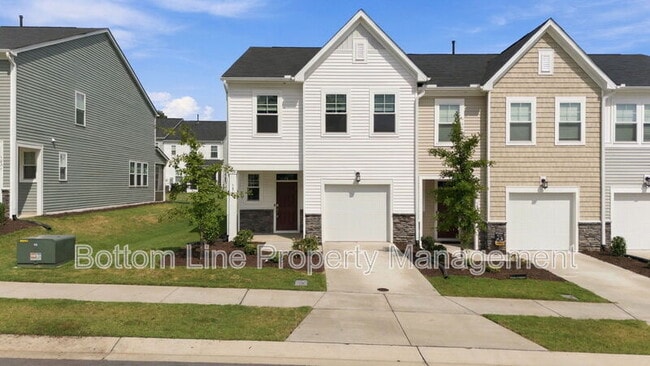 5811 Woodlawn Dr