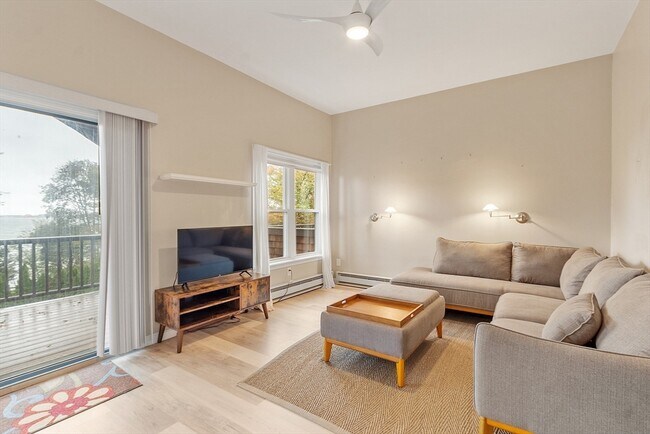 Photo - 105 Granite St Unit 3