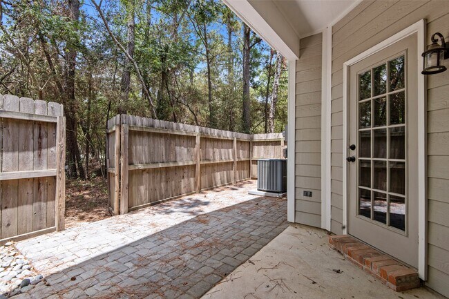 Photo - 107 S Spiral Vine Cir