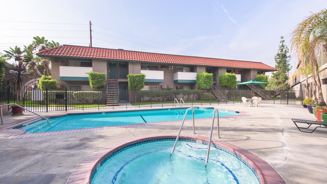 Windwood Apartments